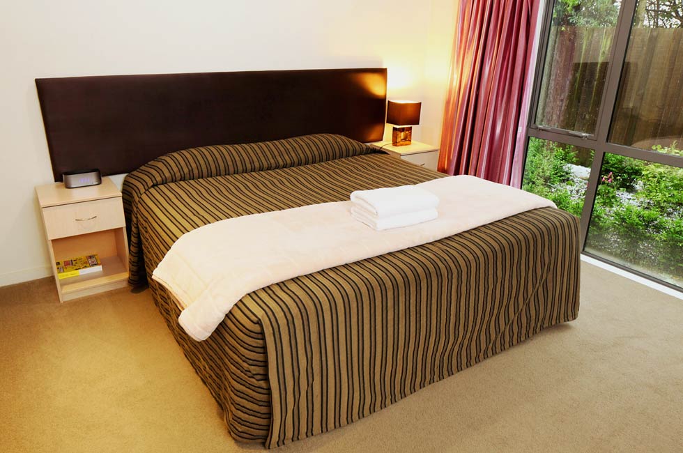 Alpha Motel is ideal for short or longer stays with comfortable and well–presented accommodation